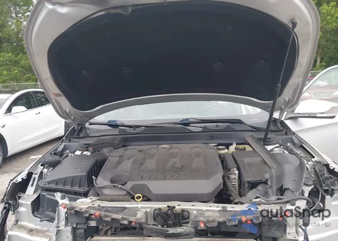 2018 Chevrolet Impala 2Lz from USA, damaged, VIN 2G1125S35J9150060